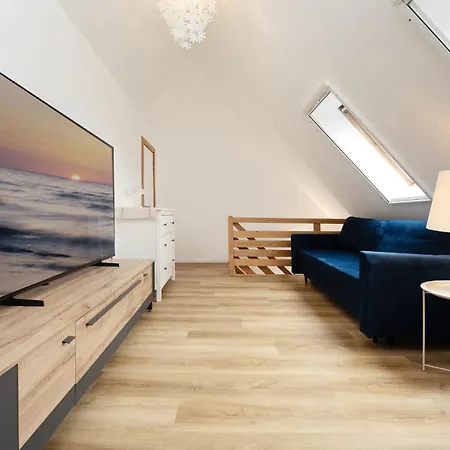 Field Lounge Apartment